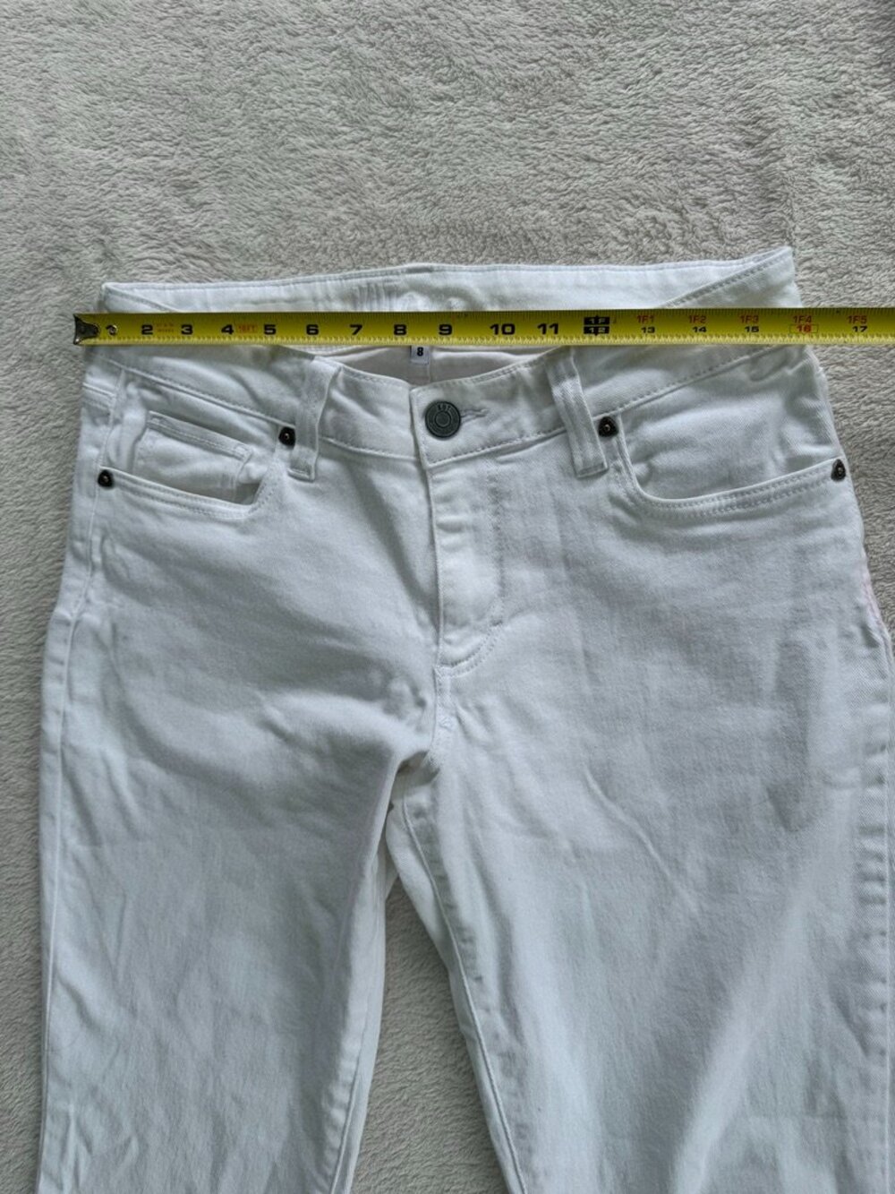 Kut From The Cloth Nikki Mid Rise Ankle Flare White Jeans Size 8 - Picture 9 of 13